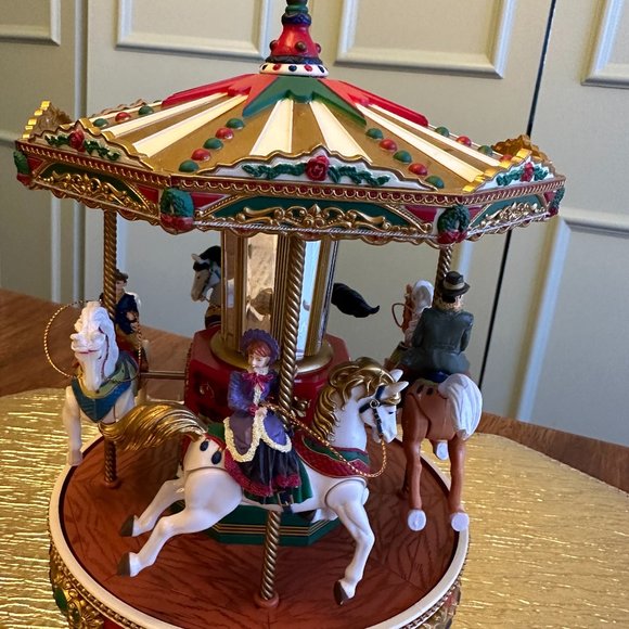 VTG 1996 Mr. Christmas Holiday Go Round Musical Carousel 50 Songs! PRISTINE! IOB - Picture 5 of 13